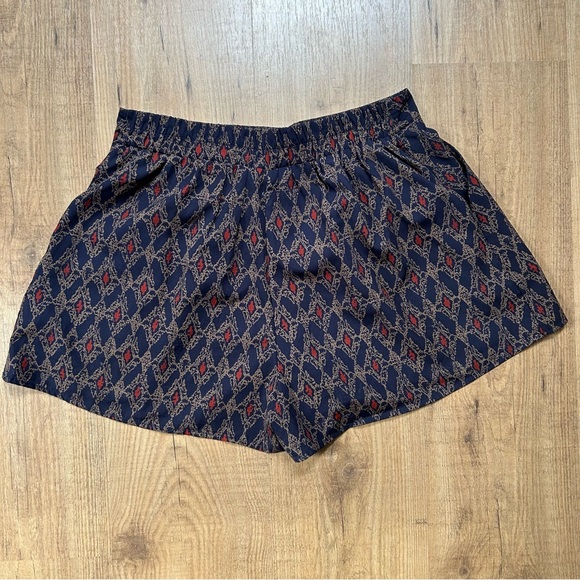 Lush Patterned High Waisted Flowy Shorts - Picture 4 of 5